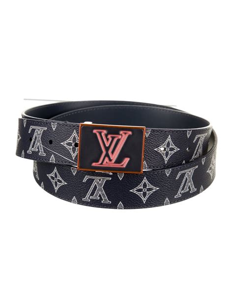 louis vuitton t-shirt upside down|Louis Vuitton belt upside down.